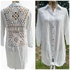 Solitaire Swim White Lightweight Crochet Button Down Coverup Size Small